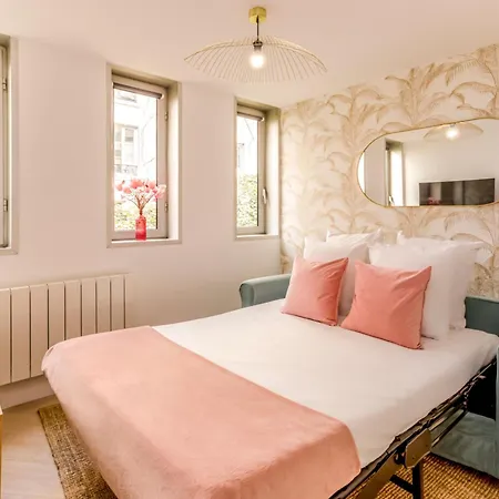 Cozy - Tour Eiffel - Viala I